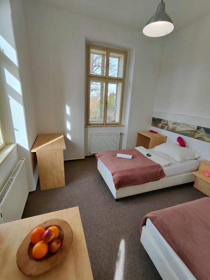 Hotel Stara Skola Mezná エクステリア 写真
