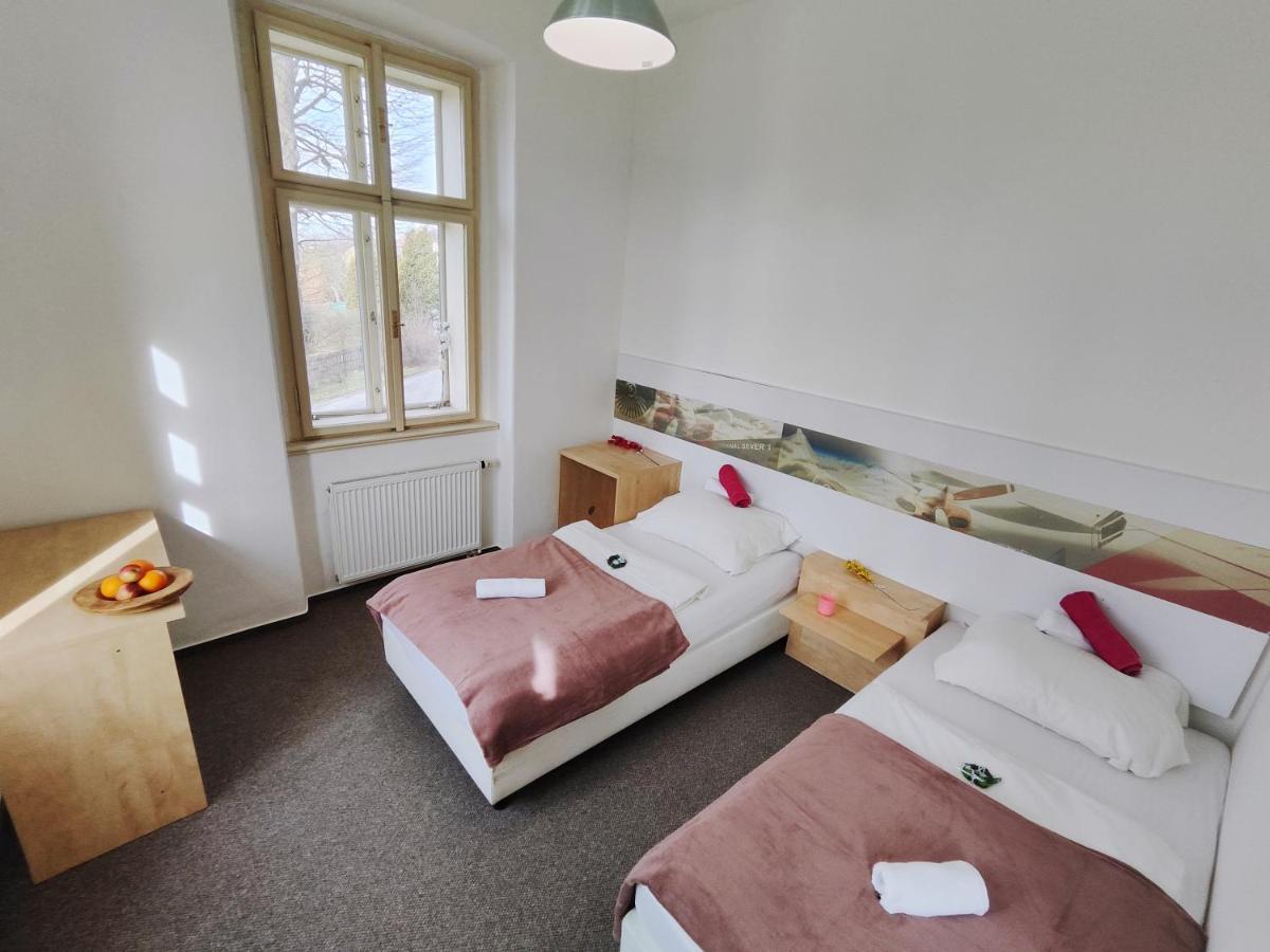 Hotel Stara Skola Mezná エクステリア 写真