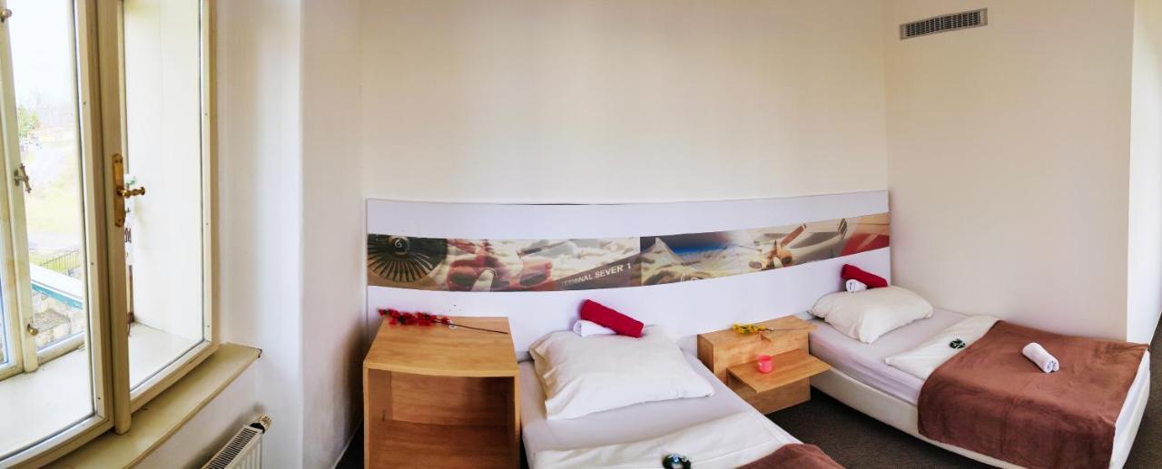 Hotel Stara Skola Mezná エクステリア 写真