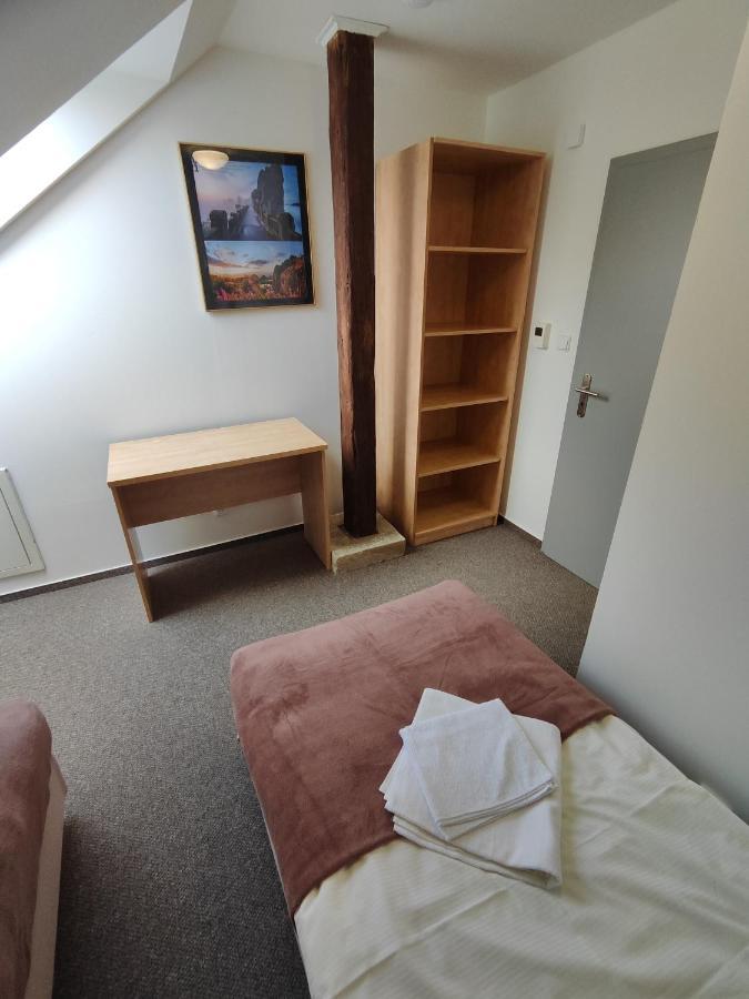 Hotel Stara Skola Mezná エクステリア 写真