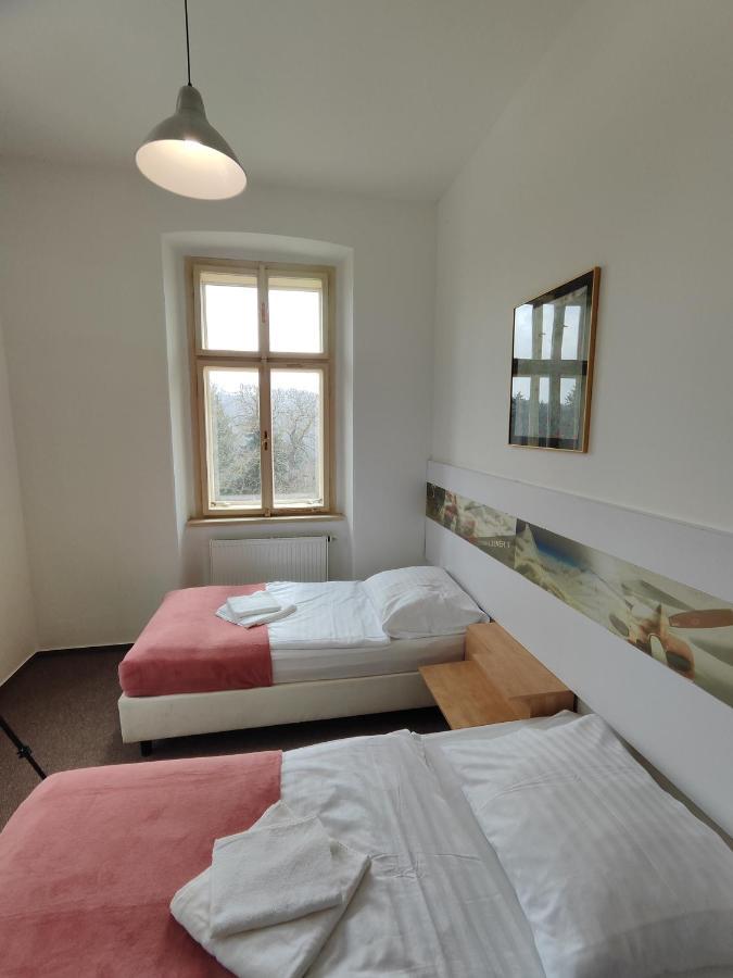 Hotel Stara Skola Mezná エクステリア 写真
