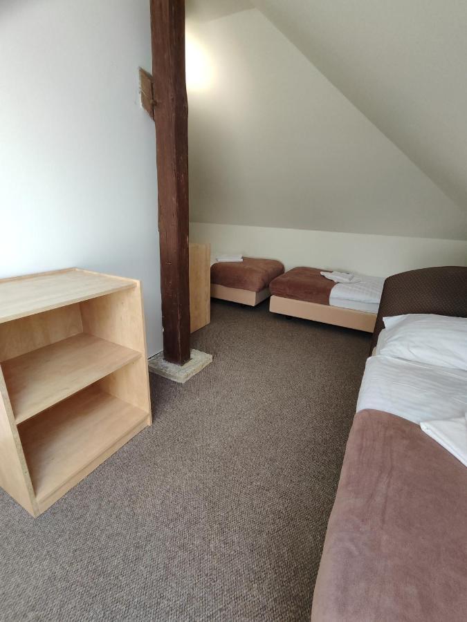 Hotel Stara Skola Mezná エクステリア 写真