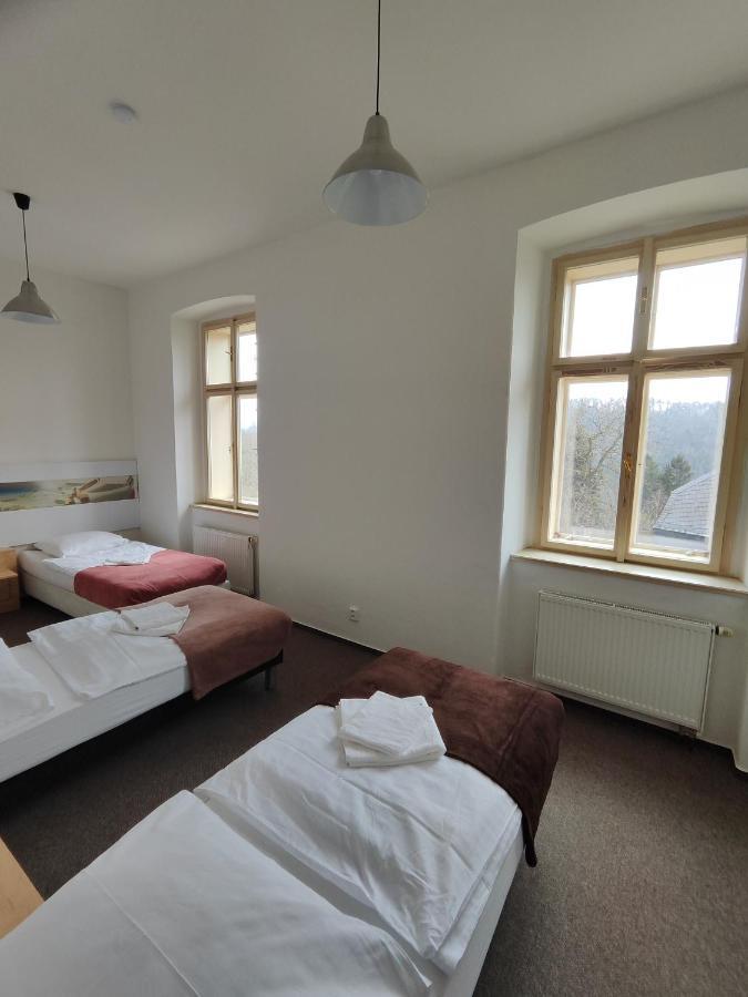 Hotel Stara Skola Mezná エクステリア 写真
