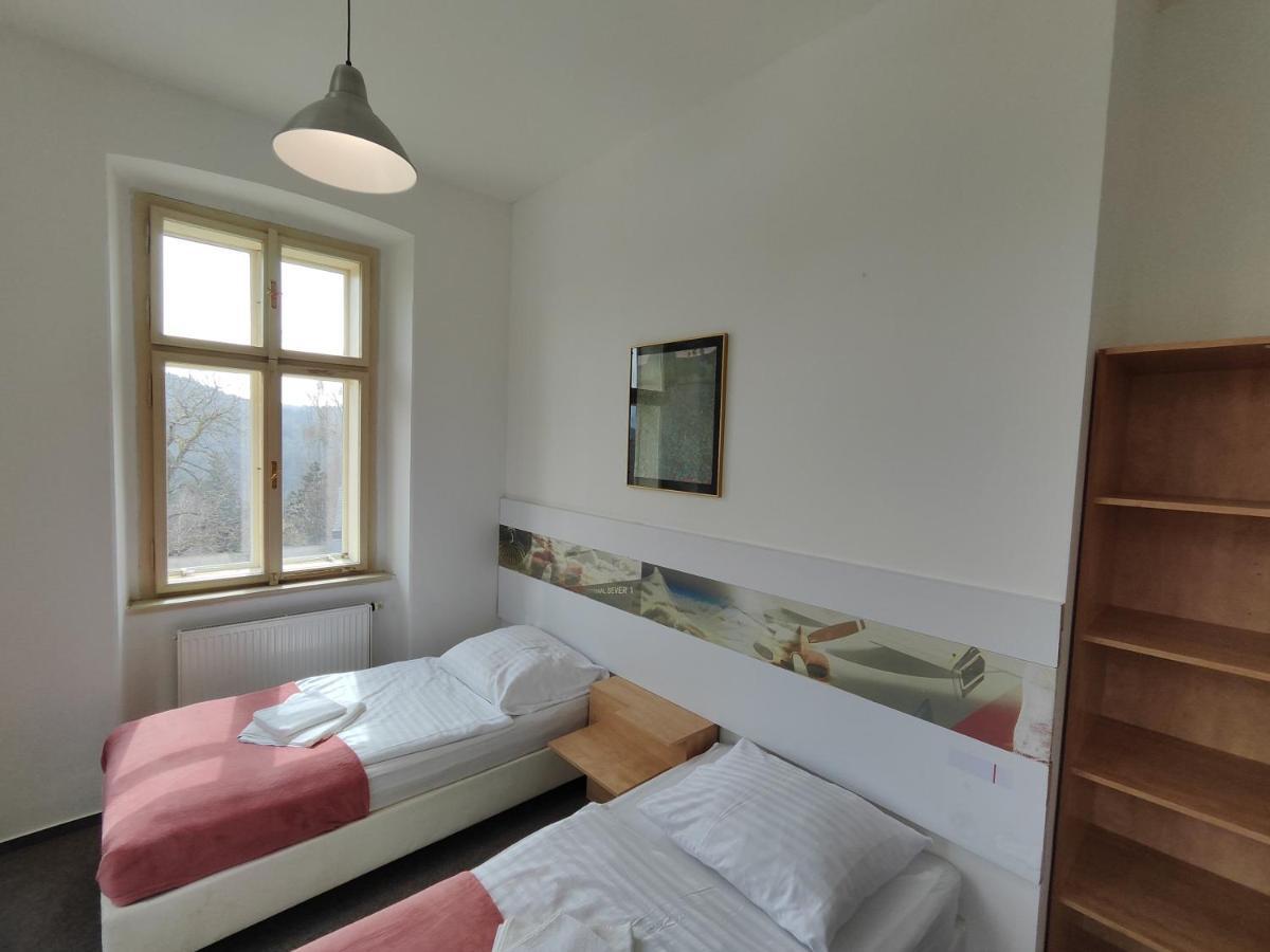 Hotel Stara Skola Mezná エクステリア 写真